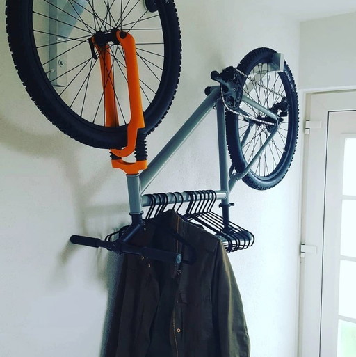 Porte-manteau unique pour VTT
