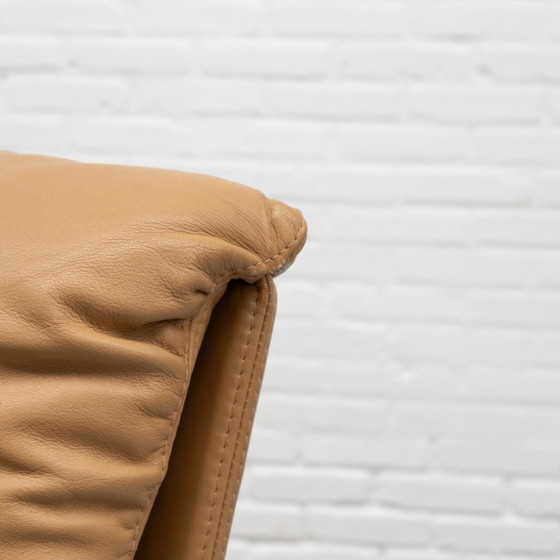 Image 1 of Giovanni Ofredi Queening Poltrona Saporiti