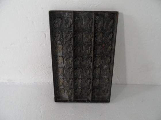 Image 1 of Stampo per cioccolato in metallo vintage
