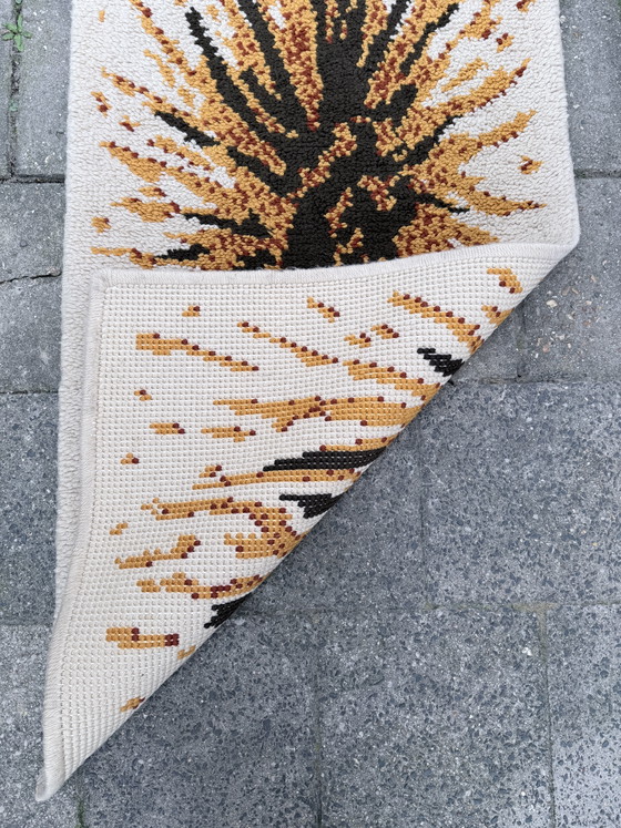 Tappeto Vintage Anni '70 Grafico Raggi di Sole – Ocra, Nero & Crema – Oggetti decorativi, Wool (photo 4 of 12)