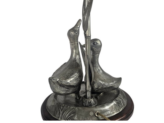 Image 1 of Lámpara de pie extragrande de hojalata - Lámpara decorativa figurativa - Tercer cuarto del siglo XX