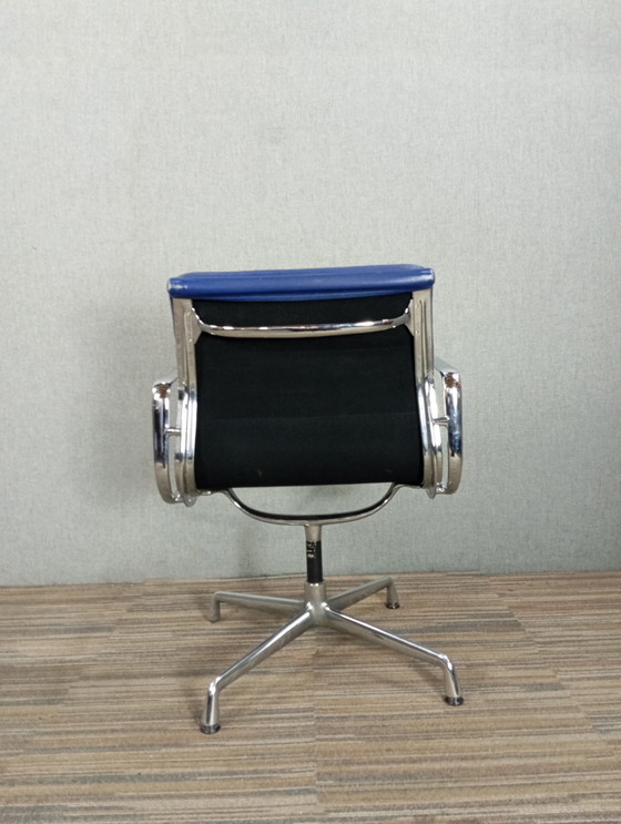 Image 1 of 1X Vitra Soft Pad Chair Ea 208