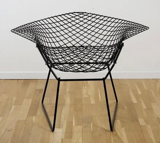 Image 1 of 2 frames (zwart) Diamond Chair van Bertoia