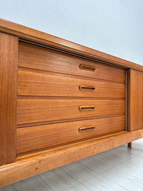 Image 1 of Grande credenza danese vintage di metà secolo in teak anni '60