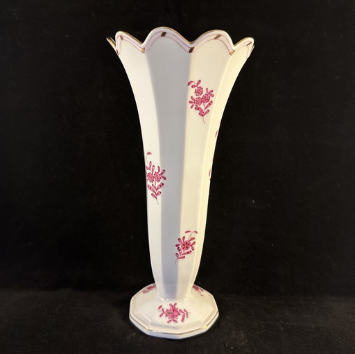 Herend Roze Apponyi Vaas Met Geschulpte Rand Nr7075