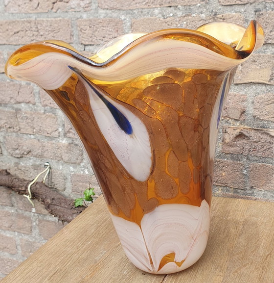 Beautiful art glass vase "Amore" collection by Polish glass studio Jozefina Krosno. (photo 3 of 10)