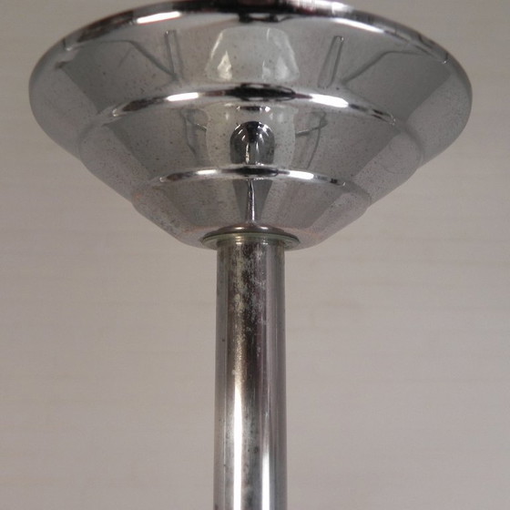 Lámpara colgante Art Déco con pantalla de cristal blanco, década de 1930. – Lámparas colgantes, Brass (photo 7 of 18)