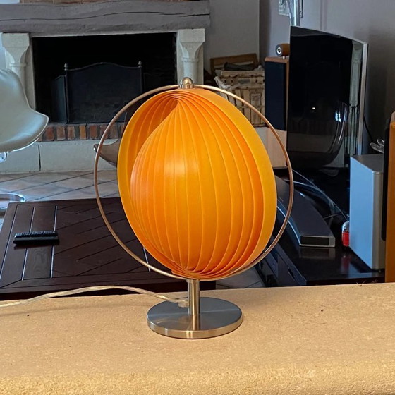 Moon lamp by Verner Panton. Reissued by Kare. 1980. – Table lamps, Plastic, Metal (photo 3 of 5)