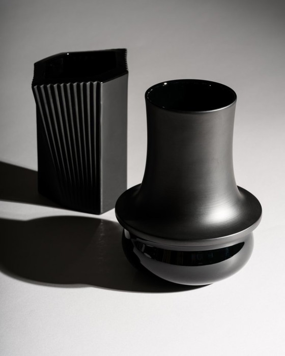 Image 1 of Black Porcelain Vase Duo Wolf Karnagel & Sami Wirkkala for Rosenthal, 80s–90s