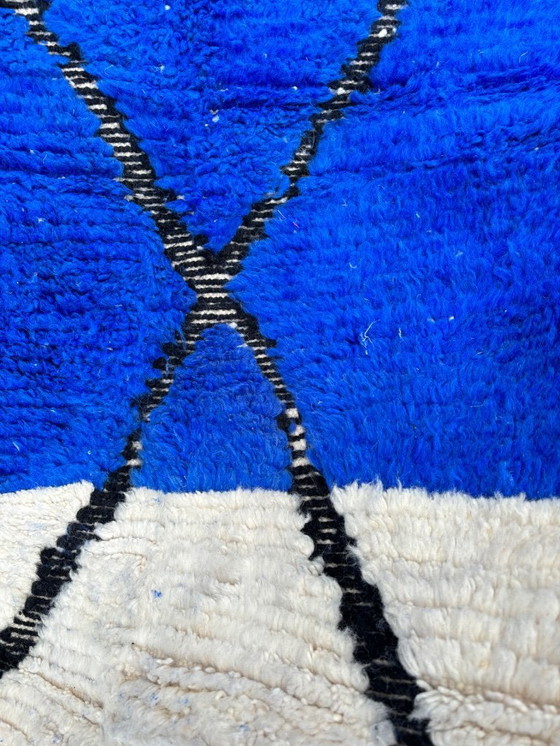 Image 1 of Beni Ouarain Teppich – 185 x 250 cm – Handgewebte marokkanische Wolle – Blau & Elfenbein
