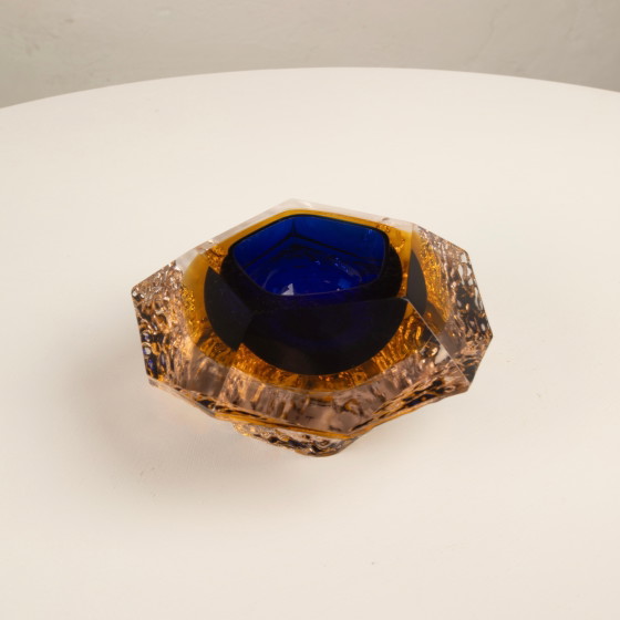 Cendrier sculptural en verre submergé par Gianfranco Mandruzzato Murano 1970 – Accessoires de table, Modern (photo 11 of 22)