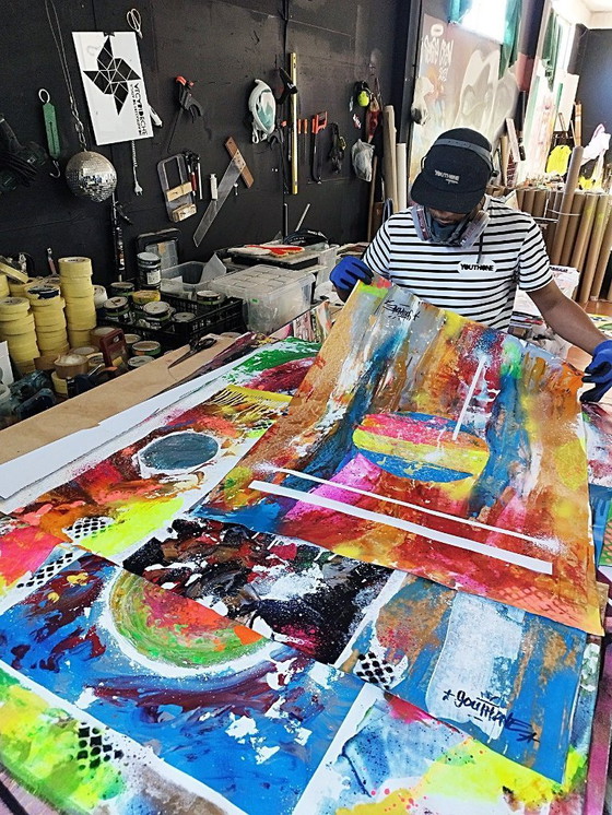 Image 1 of YOUTHONE - Reliance - Canvas