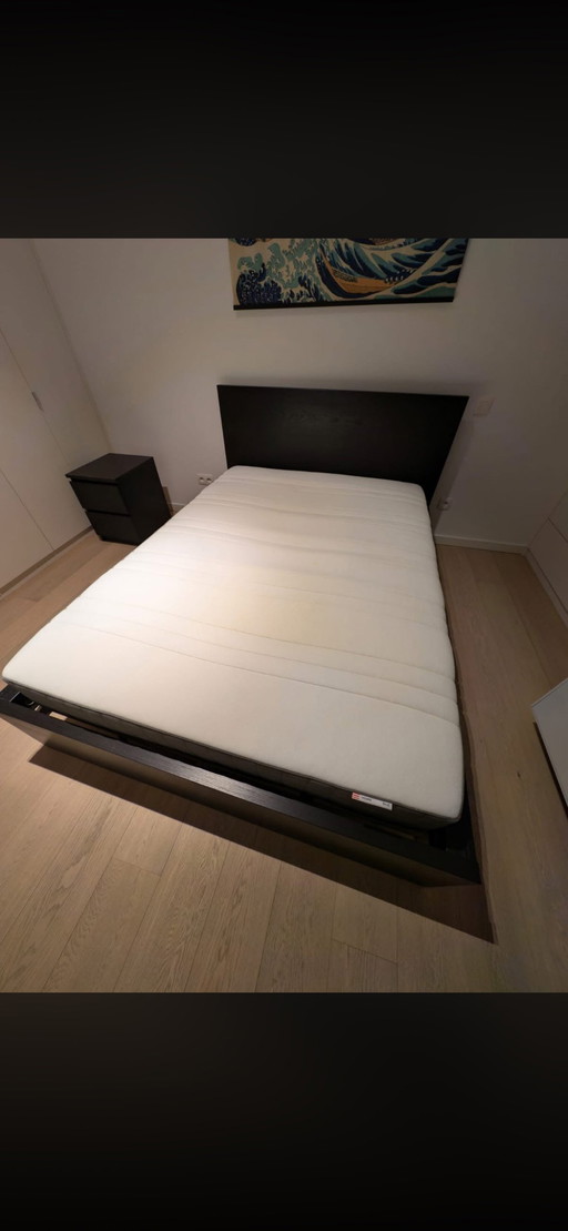 Struttura letto IKEA + coprimaterasso