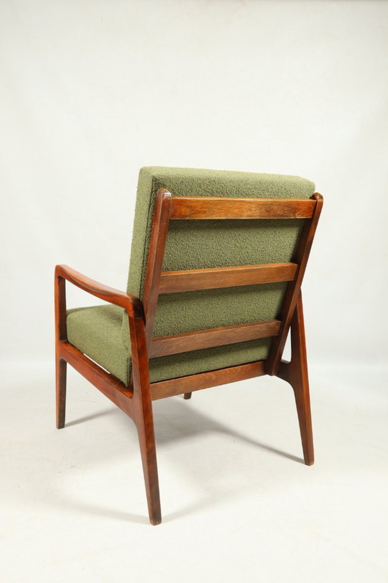 Image 1 of Mid Century Fauteuil Vintage Groen Boucle Kussen Houten Lounge Stoel, jaren 1980