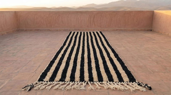 Traditioneel Marokkaans Berberkleed, handgemaakt, afmeting 300/75 cm – Aime Té, Vloerkleden en tapijten, Wool (photo 2 of 7)