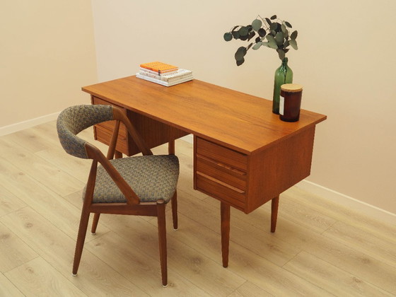 Image 1 of Teakholz-Schreibtisch, dänisches Design, 1970er Jahre, hergestellt in Dänemark