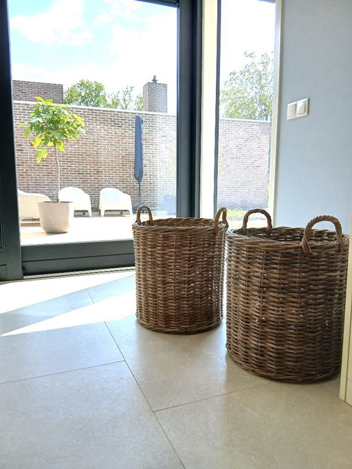 2 x Large sturdy round baskets