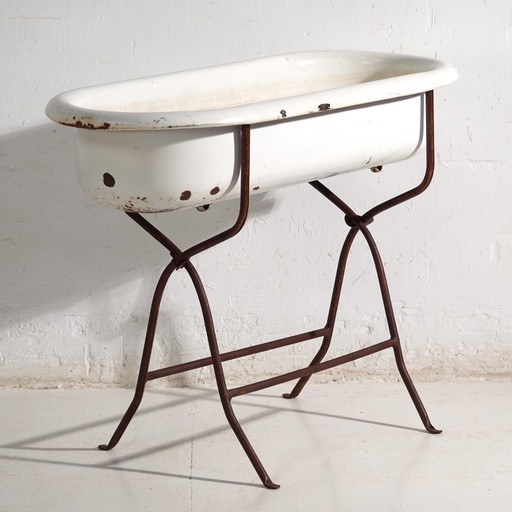Antique bathtub in enamelled iron – Central Europe, circa 1950 #5