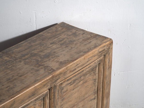Chinese two-door sideboard in pine – China, circa 1930 – Sideboard cabinet (photo 12 of 40)