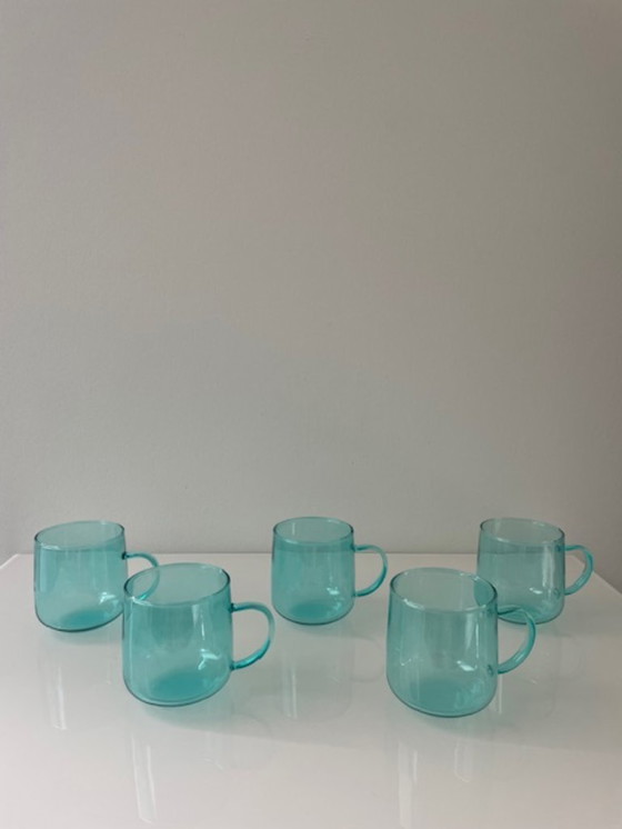 Image 1 of Ensemble de 5 tasses en verre turquoise soufflé à la bouche