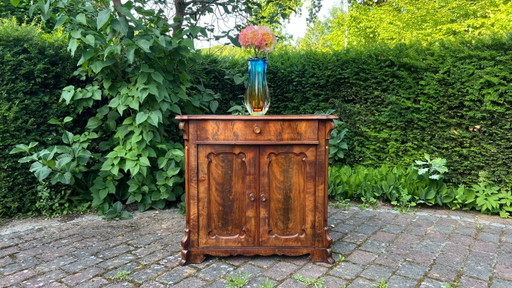 Elegante Nussbaum-Kommode im Biedermeier-Stil | Mid-Century | Inkl. Speditionsversand