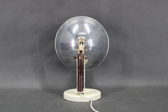 Image 1 of 1950er Tischlampe mit Aluminium-Lampenschirm, Tschechoslowakei