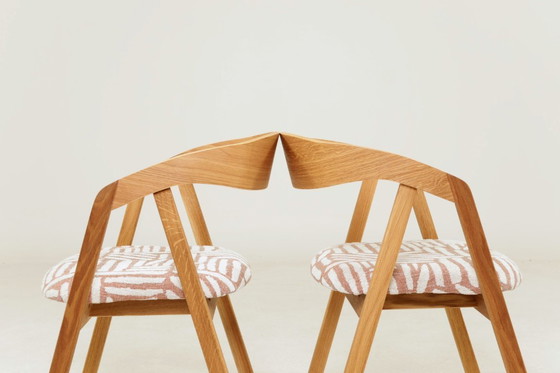 Image 1 of Handcrafted solid oak dining chairs sculpture Scandinavian modern design 