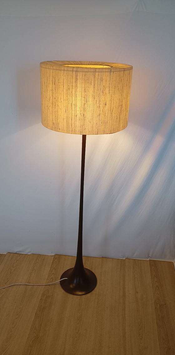 Lampadaire Sixties avec pied trompette – Métal, Textile (photo 6 of 9)