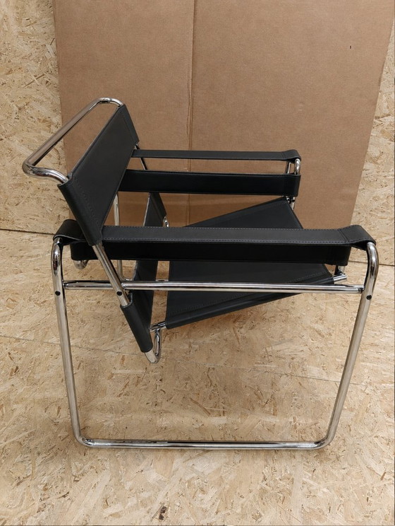 KNOLL Int. 2 Poltrone B3 WASSILY (NUOVE) acciaio inox e cuoio NERO, Pelle (foto 6 di 22)