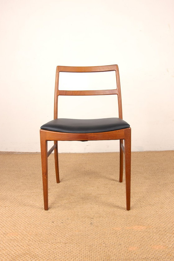 Image 1 of Set of 4 Danish chairs in teak and new leather, model 430 by Arne Vodder for Sibast, 1960.