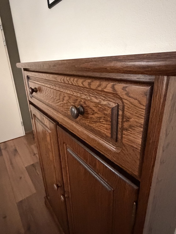 Image 1 of Wunderschöner Massivholzschrank