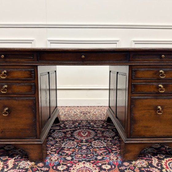 RAC Klassiek Engels Chesterfield Bureau – RAC Royal Antique Collection, Leather, Wood (photo 10 of 19)