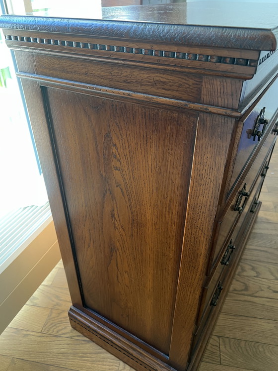 Image 1 of Chest of drawers 