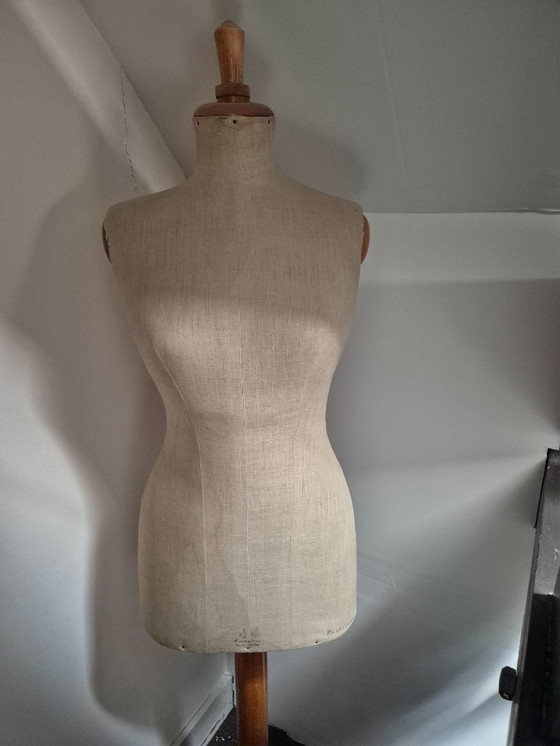 Image 1 of Mannequin ancien Mutter La Haye