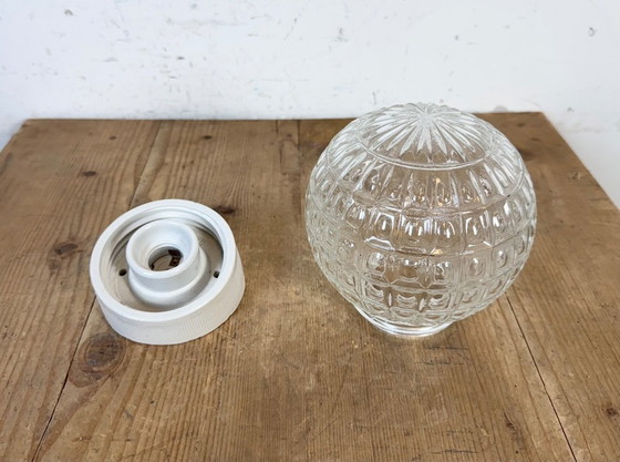 Image 1 of Applique vintage in porcellana bianca, anni '70