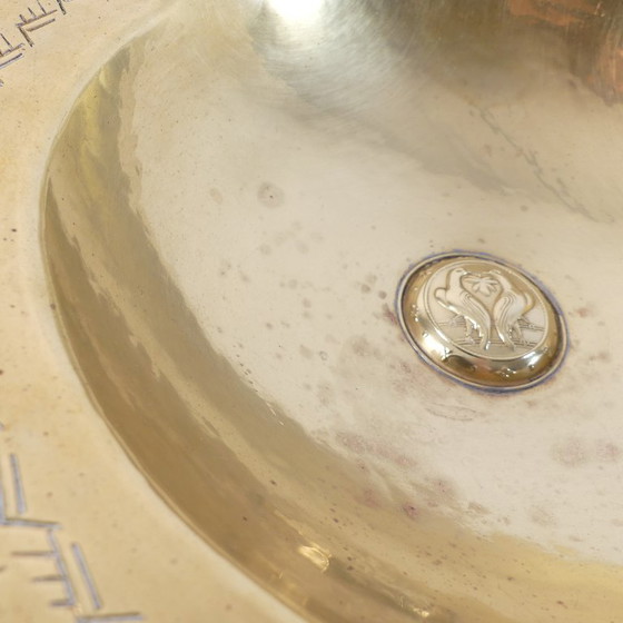 Art Deco handcrafted Brass Bowl with central motif, hallmarked OSK (photo 4 of 8)