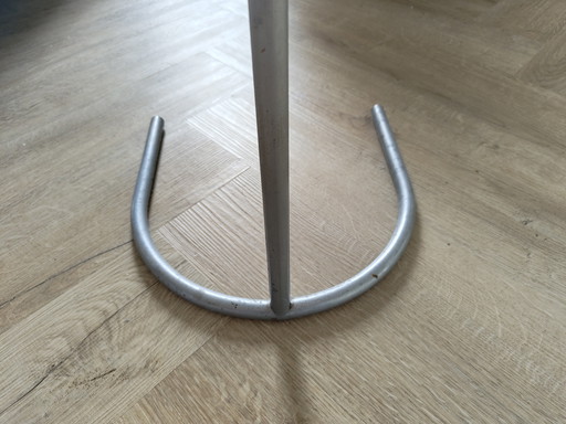 1x Beistelltisch von Ikea