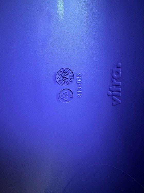 Image 1 of 2 x Vitra Panton - purple