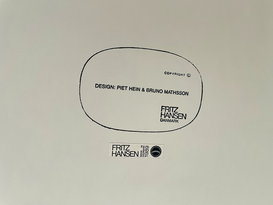 Image 1 of Table Fritz Hansen Superellipse