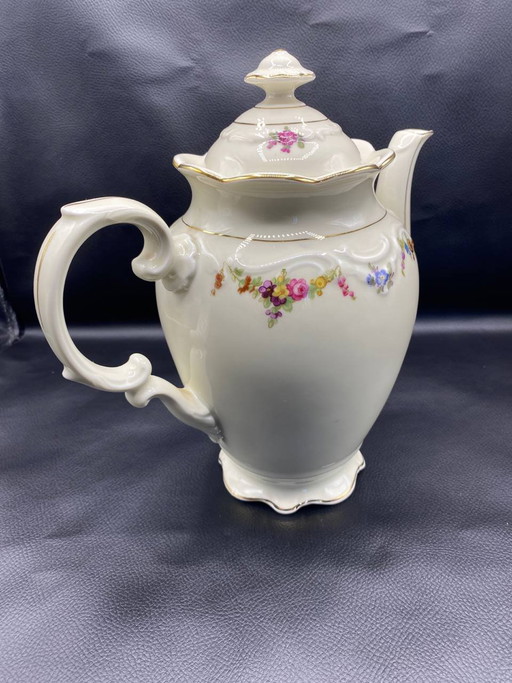 Schumann Bavaria porcelain coffee pot, polychrome floral and gilt decoration, Rococo style, circa (photo 2 of 5)