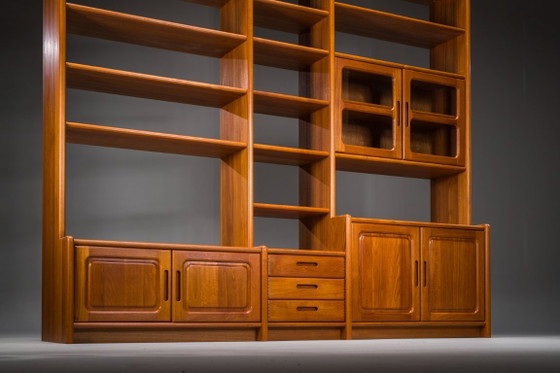 Mid-Century Modern Deense modulaire teak wandmeubel van Dyrlund, Denemarken, jaren 70 – Boekenkasten, Wood (photo 9 of 11)