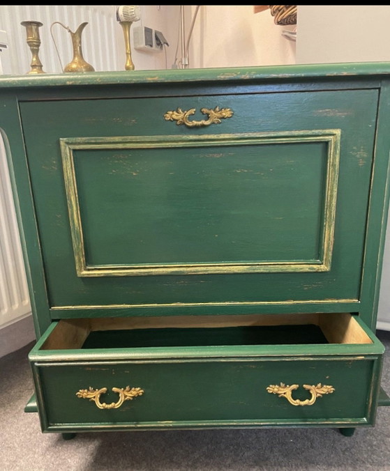 Cassettiera Shabby-Chic „Light & Green“ – Pezzo unico restaurato a mano – Cassettiere, Legno (photo 2 of 6)