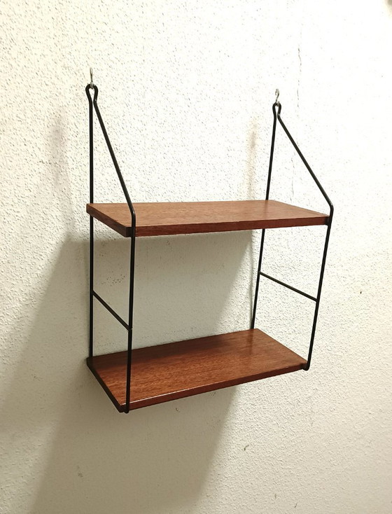 Image 1 of Wandregal aus den fünfziger Jahren mit zwei Mahagoniablagen