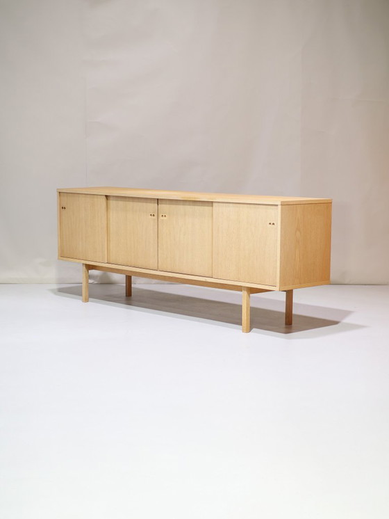 Image 1 of Eiken lowboard dressoir Deens vintage