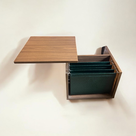 Image 1 of Tavolino laterale/contenitore per ufficio/portariviste anni &#39;70 in Resopal nello stile di Rolf Hesland, prodotto in Germania