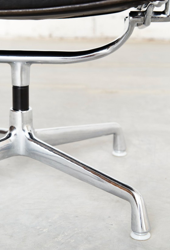 Sedia da scrivania intermedia Ray & Charles Eames ES102 per Herman Miller – Sedie girevoli, Leather (photo 10 of 14)