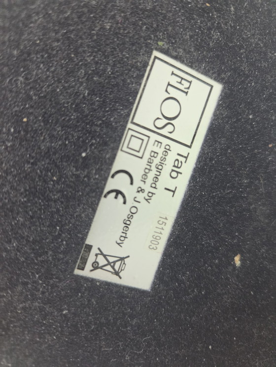 Image 1 of La lampada da scrivania Flos Tab T LED è stata progettata da E. Barber & J. Osgerby.