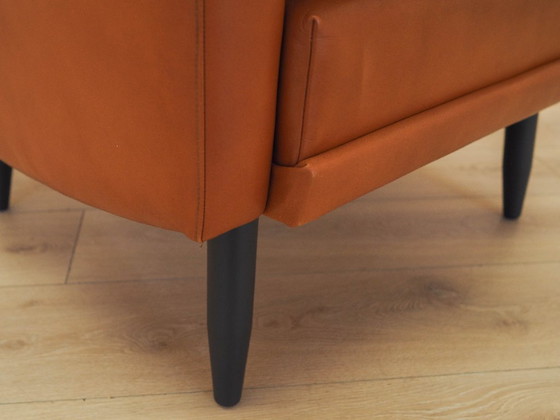 Image 1 of Oranje fauteuil, Deens design, jaren 70, gemaakt in Denemarken.