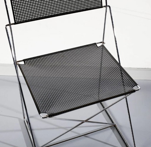 Ensemble de 4 chaises Vintage Nuova X-Line par Niels Jørgen Haugesen pour Magis – eetkamerstoelen, Chrome (photo 2 of 5)