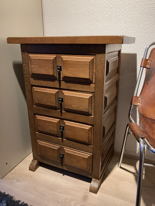 Baroq kastje met lade massief hout